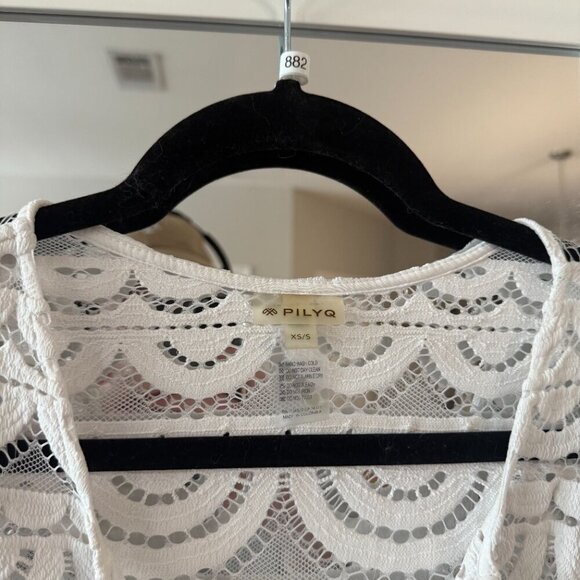 PilyQ Noah Tunic in Water Lily White, Size XS/S - Picture 3 of 5